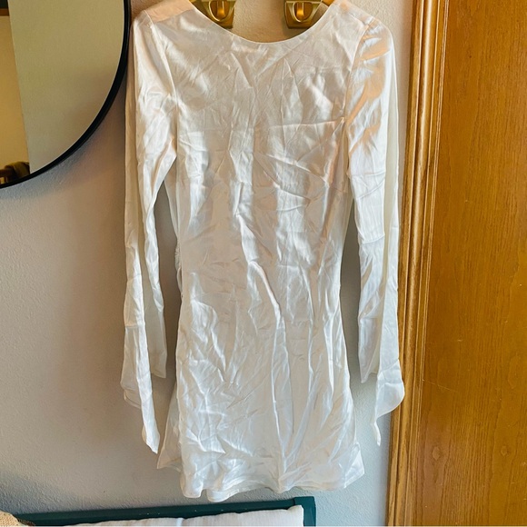 Meshki NWT Satin Davina Engagement Dress - Picture 5 of 11